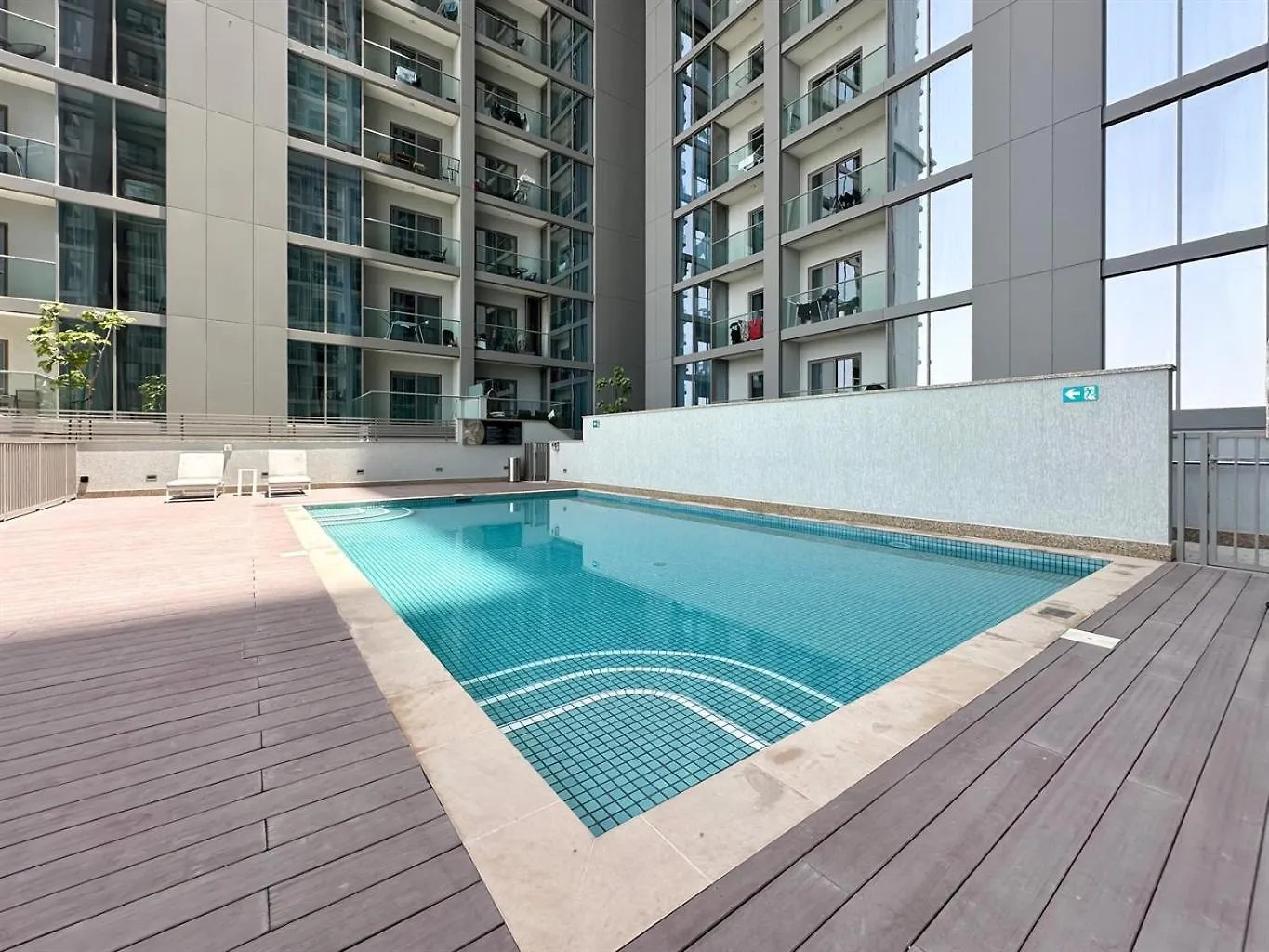 Trophy-Live In Style Artistic Flair Unit Apartment Dubai