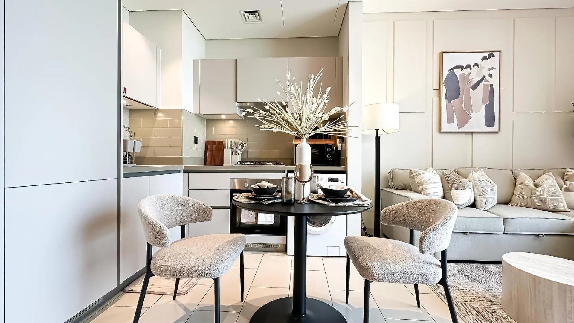 Trophy-Live In Style Artistic Flair Unit Apartment Dubai