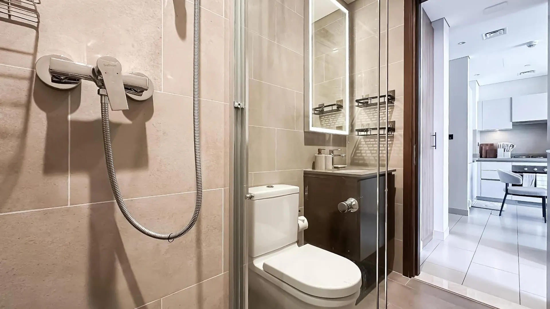 Trophy-Live In Style Artistic Flair Unit Apartment Dubai