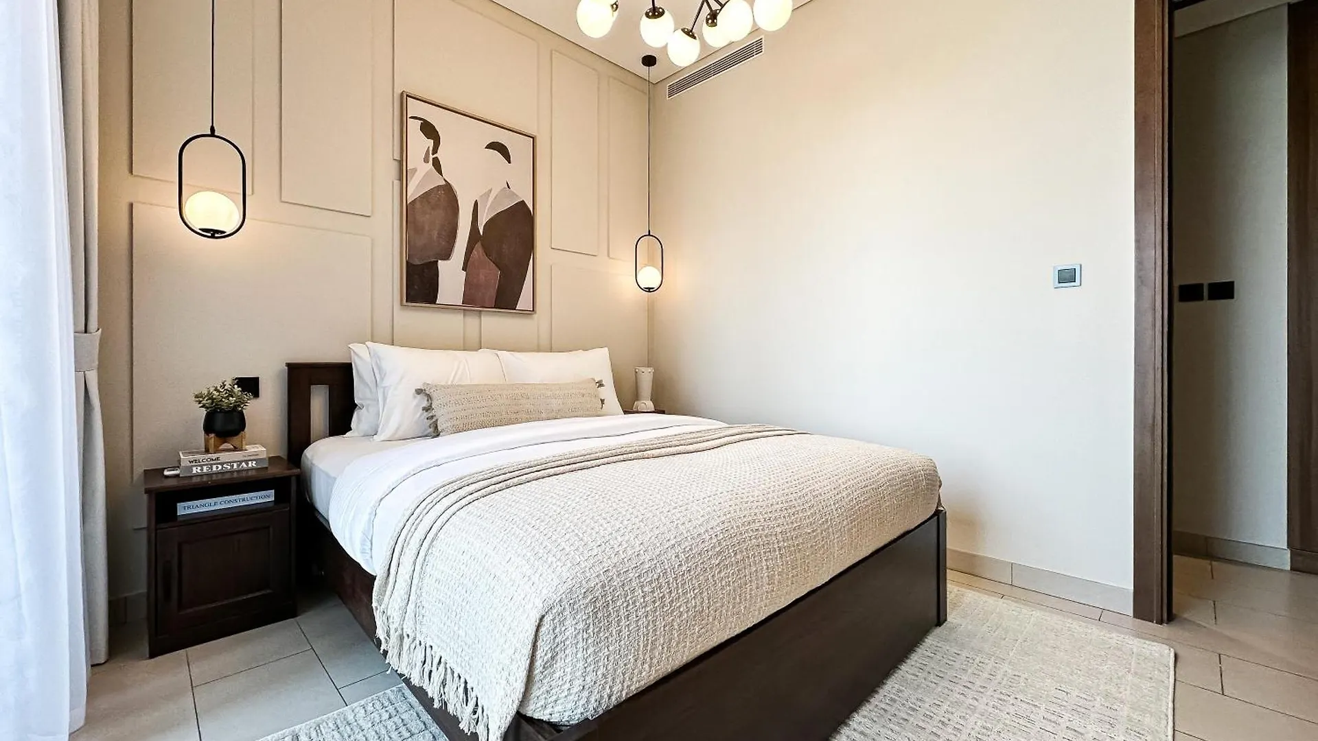 Trophy-Live In Style Artistic Flair Unit Apartment Dubai